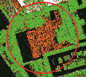 Rys. 5. Różnice w filtracji gruntu dla okolic budynku w LASground (na zielono, pierwszy plan) i TerraScan (na pomarańczowo) Rys. 6. Budynek błędnie sklasyfikowany przez TerraScan (fot.