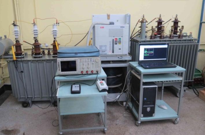9 a) b) Tr z W l k k Tr To To bk op T o oscyloskop Tektronix komputer Rys. 8.