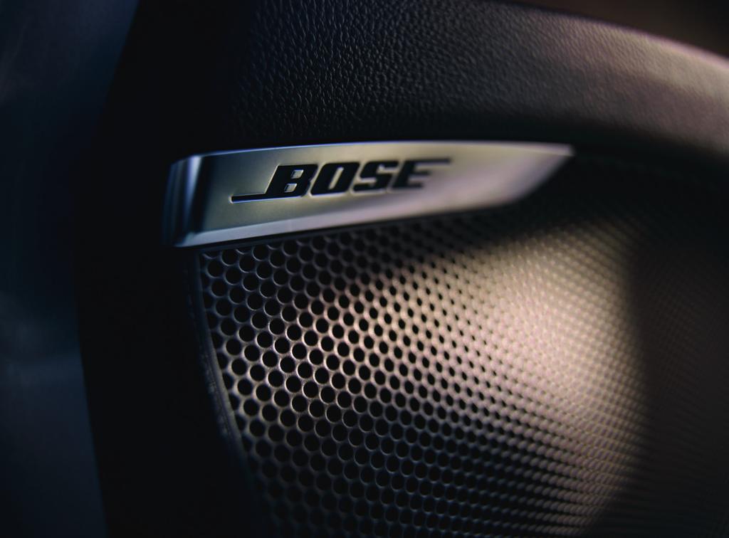 Bose Surround Dźwięk doskonały Zanurz się w najwyższej jakości dźwięku dzięki systemowi Bose Surround Sound System.