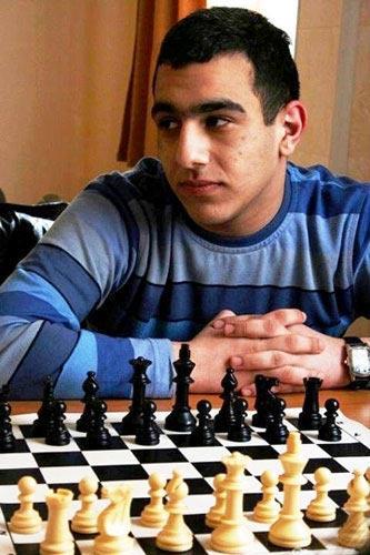 Udane występy : Memoriał Czigorina 2010, 6 punktów z 9, VIII międzynarodowy Caspian Cup w Iranie 2010, 5,5 punktu z 9, Open w Moskwie 2011, 6 punktów z 9 Przynoszą młodemu szachiście (miał wówczas 16