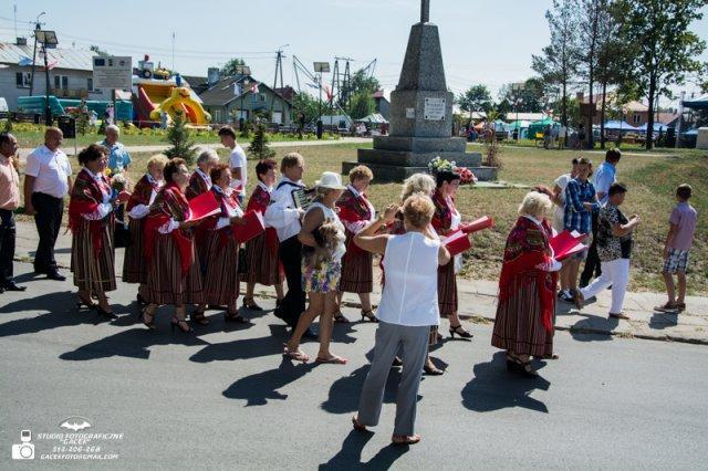 ulicami Sadownego przeszedł barwny korowód z