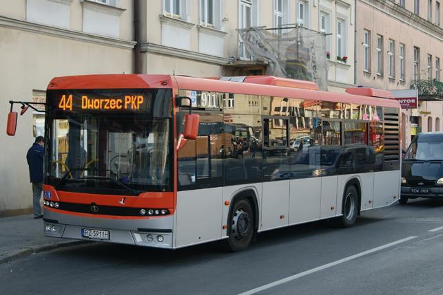 RZESZÓW W WYBRANYCH KONKURSACH I RANKINGACH Pismo samorządu terytorialnego Wspólnota opublikowało ranking Miasta z najlepszą komunikacją miejską.