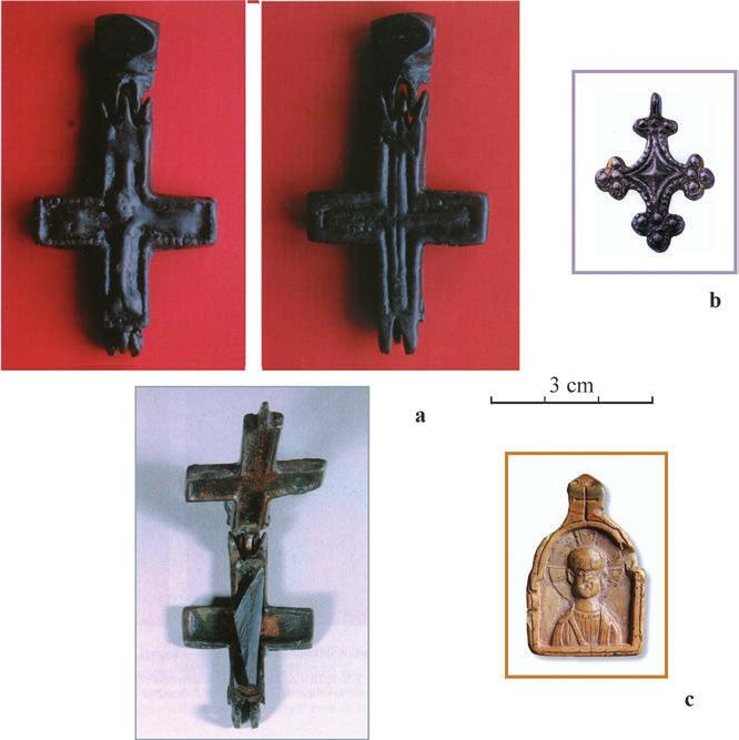 MIĘDZY GNIEZNEM, KRAKOWEM A KIJOWEM... ZWISCHEN GNESEN, KRAKAU UND KIEV... 199 Ryc. 16. Wybrane dewocjonalia prawosławne z Polski: a Trepcza, woj.