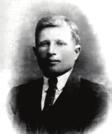 Zginął w obozie (w styczniu 1945 r.).