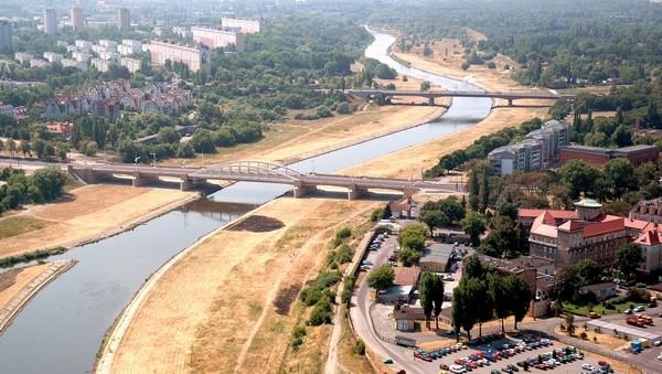 często niemożliwą do pełnego odtworzenia