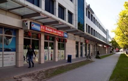 PLN/m2/mc 11,00 PLN/m2/mc % Miejsca parkingowe 2 041 Współczynnik miejsc parkingowych Marlena Kozieł, 662 009 852 EUREKA PARK II