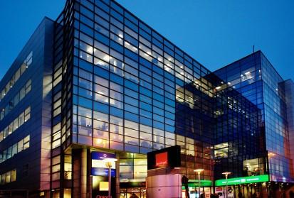 250 m2 od 25 PLN 17,90 PLN/m2/mc Miejsca parkingowe 180 Współczynnik miejsc parkingowych Piotr Klatka, 604 662 305 BUSINESS CENTER ŁÓDŹ ŁÓDŹ,