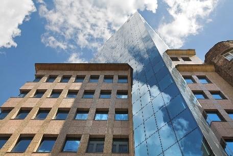 MONIUSZKI 1A WARSZAWA, MONIUSZKI 1A Poziom [m2] dostępność parter 76,93 od zaraz 76,93 m2 35,00 EUR/m2/mc 19,00 PLN/m2/mc 2,97 % Miejsca parkingowe 75
