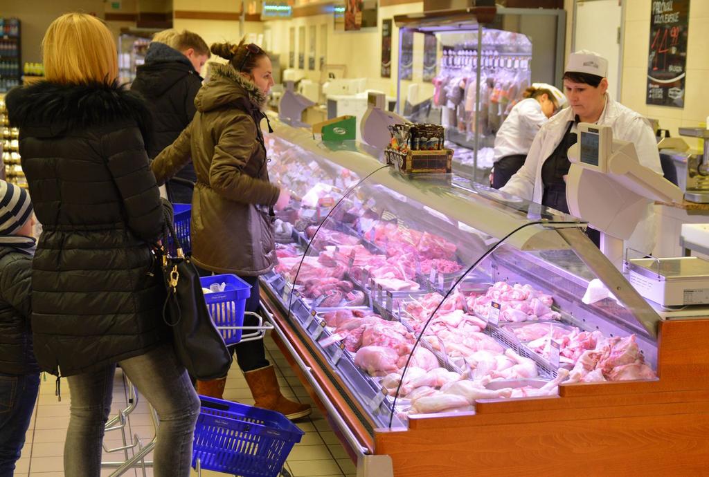 ulubione produkty, nie tylko najwyższej jakości, ale i w dobrej cenie. Liczne promocje i akcje sprawiają, że nasz supermarket jest naprawdę super podkreśla Kinga Rus.