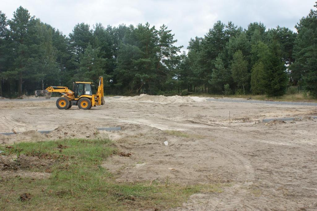 Przygotowanie terenu pod boisko do piłki