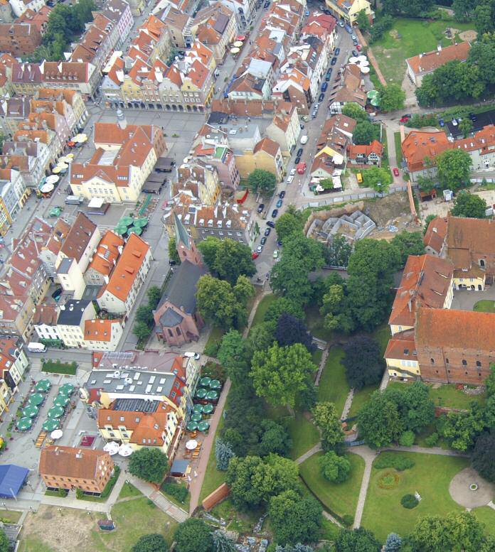 MIASTOFosa zamkowa Festungsgraben Douve du Château