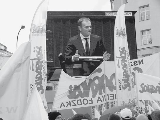 Wtedy pomimo protestów NSZZ Solidarność koalicja PO PSL oszukała społeczeństwo i przegłosowała w Sejmie tak niekorzystne dla pracowników zmiany.