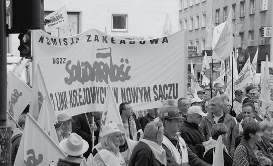 5 lat czekaliśmy na realizację postulatu Solidarności o przywrócenie poprzedniego wieku emerytalnego, czyli 60 lat dla kobiet i 65 lat dla mężczyzn.