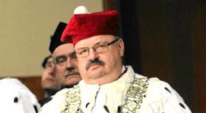 Wprowadzono opłatę za prowadzenie badań naukowych przez firmy Tysiąc złotych tyle zapłacą prywatne firmy Ministerstwu Zdrowia za zgodę na prowadzenie badań naukowych.