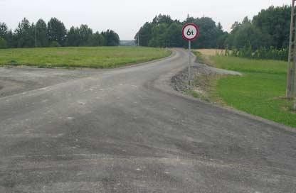.. droga Olszyny - Mościska......droga w Rzepienniku Suchym.
