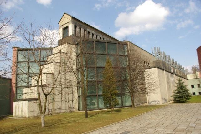 THE SEARCH FOR MODERN AND INNOVATIVE FORMS IN POLISH SACRED ARCHITECTURE BASED ON STRUCTURAL,.