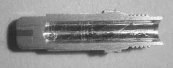 Rys. 1. Przekrój elektrody plazmowej wraz z zaznaczonym wkładem z materiału trudnotopliwego Fig. 1. An intersection of a plasma electrode with an input of a highmelting material Warto również zwrócić uwagę na elementy eksploatacyjne, których korpus wykonany jest w całości ze srebra.