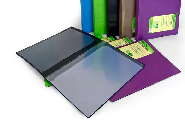 przy produkcji cukru okładka z zaokrąglonymi rogami do okładki przytwierdzony długopis wykonany z biodegradowalnych materiałów gramatura 70g ekologiczny papier wykonany z trzciny cukrowej Seria ECO%