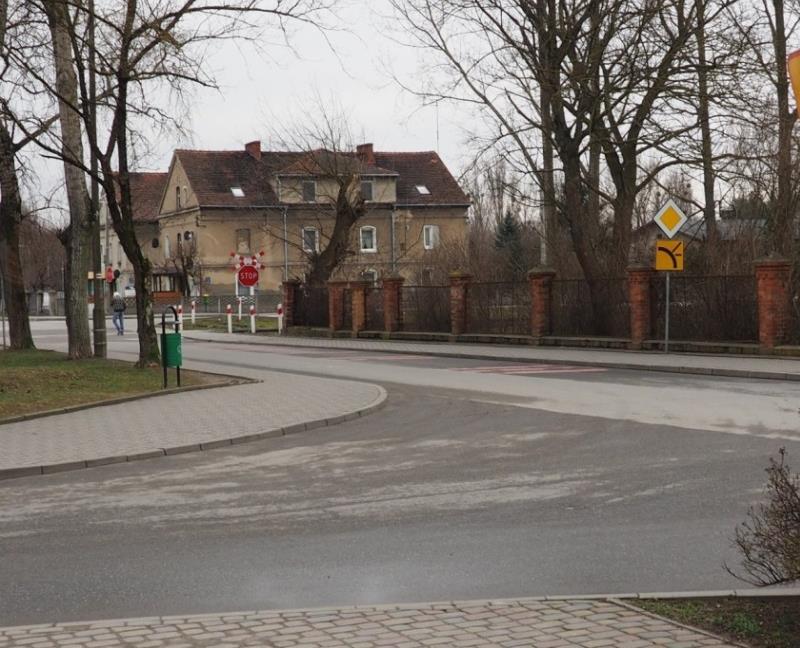 Kluczowe zjawiska negatywne i potencjały na podobszarze Osiedla Kujawy Kluczowe zjawiska Negatywne Potencjały Społeczne Pozostałe (w tym gospodarcze, środowiskowe, przestrzennofunkcjonalne,