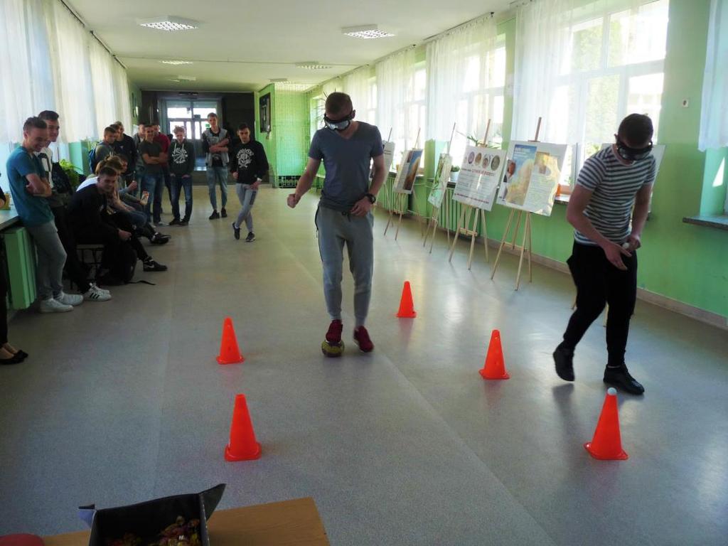 7. 2. Profilaktyczny program w zakresie przeciwdziałania uzależnieniu od alkoholu, tytoniu i innych środków psychoaktywnych a) Program edukacyjny ARS, czyli jak dbać o miłość Program adresowany jest