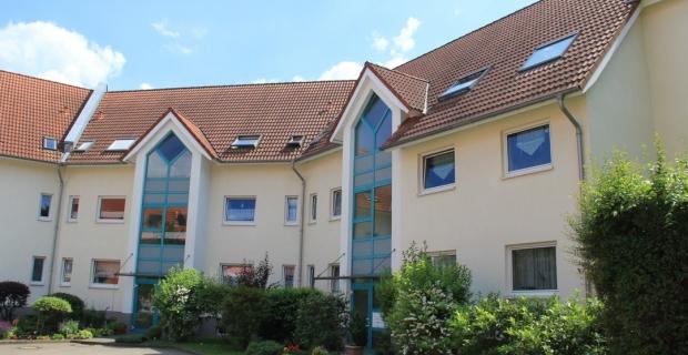 HORN IMMOBILIEN ++ Neubrandenburg - mieszkanie z balkonem++ Cennik Cena Zakupu 108.500,- Cena zakupu za m² 1.250,- Dla komisji (Wewn?trzny) -brokerage po?rednika Kupuzacy - Wysokosc Nein, zaw.