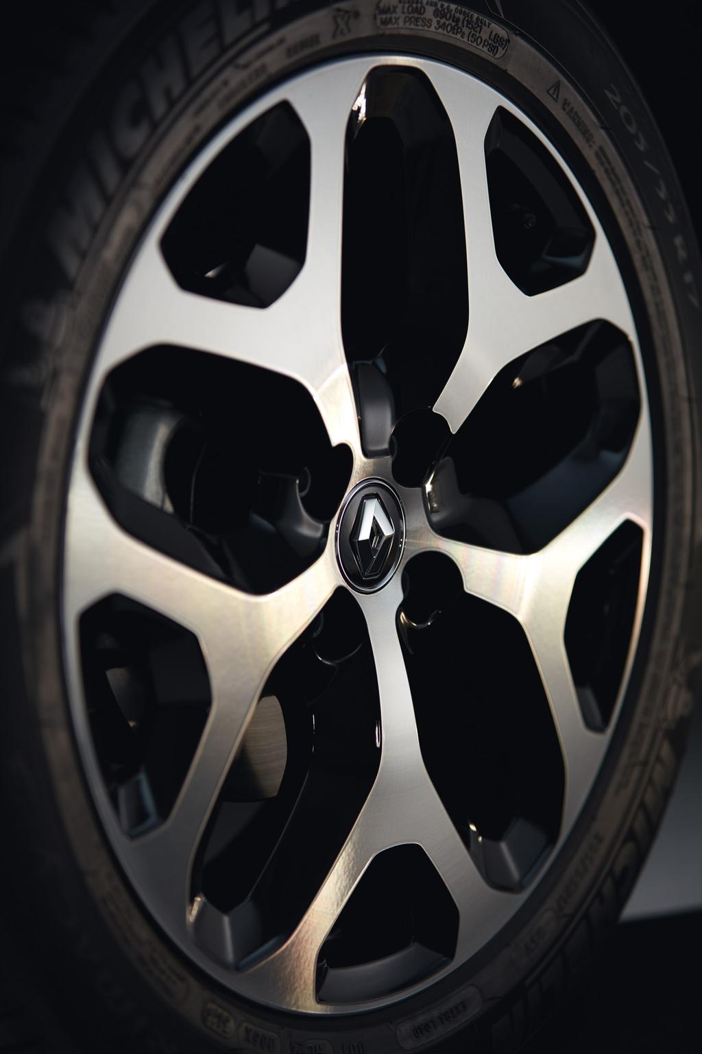 Pełen wyrazu design Mocno osadzone na swych dużych 17-calowych kołach z obręczami ze stopu metali lekkich o nowych wzorach Emotion czy Explore Nowe Renault Captur czeka już tylko na Ciebie, aby