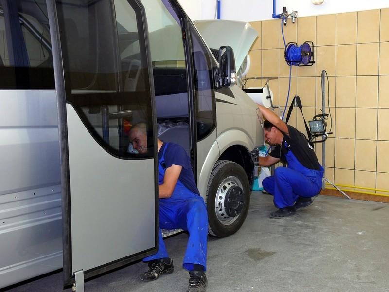 PRODUKCJA Produkcja autobusów w firmie Auto-CUBY
