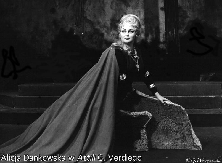 Alicja Dankowska Wielka gwiazda polskiej opery Alicja Dankowska, wybitna polska artystka operowa - sopran, urodziła się 8 marca 1930 roku w Warszawie.