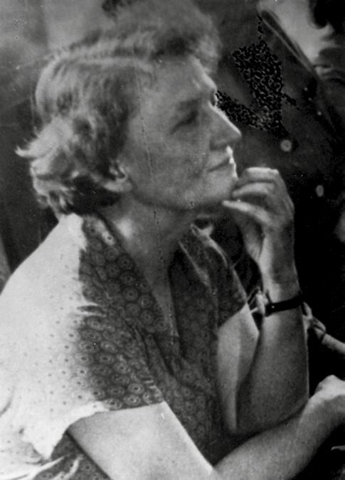 Biuletyn Informacyjny Okręgowej Izby Pielęgniarek i Położnych w Zamościu Hanna Chrzanowska (1902-1973) wybitna pielęgniarka, nauczycielka i opiekunka chorych 19 Zdjęcie ze zbioru Katolickiego
