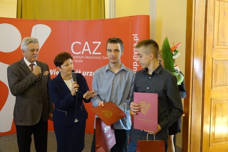81 RAPORT Z DZIAŁALNOŚCI POWIATOWEGO URZĘDU PRACY W NYSIE ZA 2016 ROK - uczniowie Zespołu Szkół i Placówek Oświatowych w
