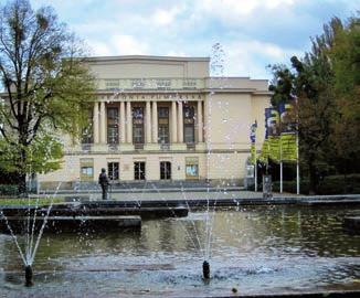 Bydgoszcz Bydgoszcz, położona nad Brdą i Wisłą, otrzymała prawa miejskie w 1346