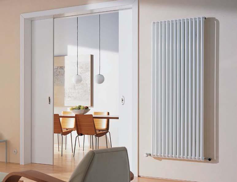 Kermi Decor -S Zalety produktu W Grzejnik do zasilania ciepłą wodą W Różnorodność wymiarów i mocy cieplnych W Przyłącze 50 skierowane do dołu na środku, po stronie prawej lub lewej lub przyłącze