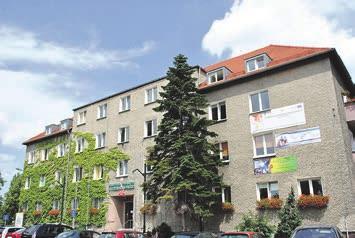 P O W I A T S T R Z E L E C K I = 744 km 2 W R A Ż E Ń 7 Dom Pomocy Społecznej w Strzelcach Opolskie tel. 77 4612329, 77 4613480 e-mail: dps.strzelceopolskie@wp.pl z filią w Szymiszowie tel.
