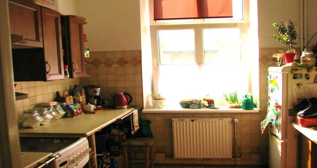 Opis przedmiotu wynajmu: Lokal mieszkalny nr 1 usytuowany jest na I