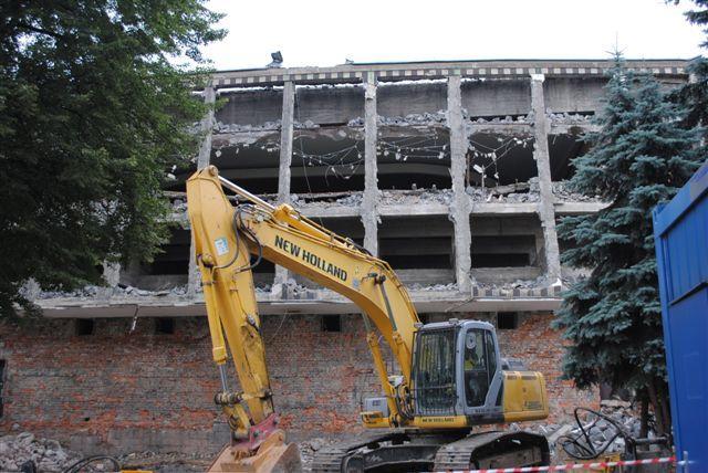 Termin zako czenia robót zosta zaplanowany na grudzie 2013 roku.