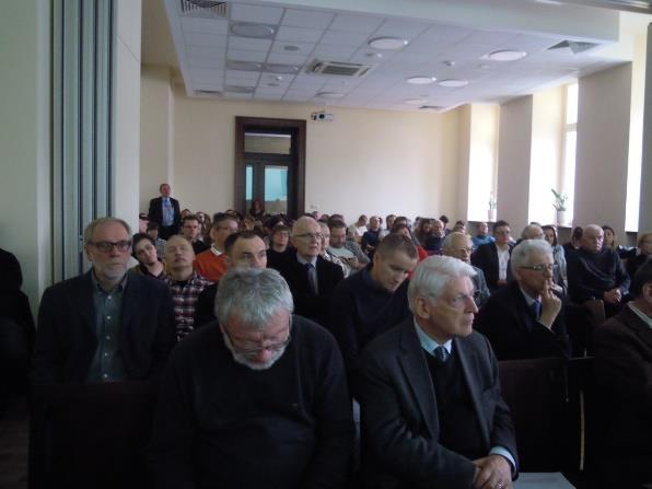 Obrady drugiego dnia poświęcone były (poza przeniesionym z poprzedniego dnia panelem VI) sprawozdaniom z grantów, które kończą się w roku 2017.
