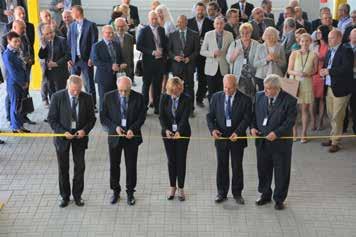 przedstawiciele sfery naukowej: Rektor Akademii im. Jakuba z Paradyża w Gorzowie Wlkp. prof. dr hab. Elżbieta Skorupska-Raczyńska i Dziekan Wydziału Technicznego Akademii - dr Andrzej Kuciński.