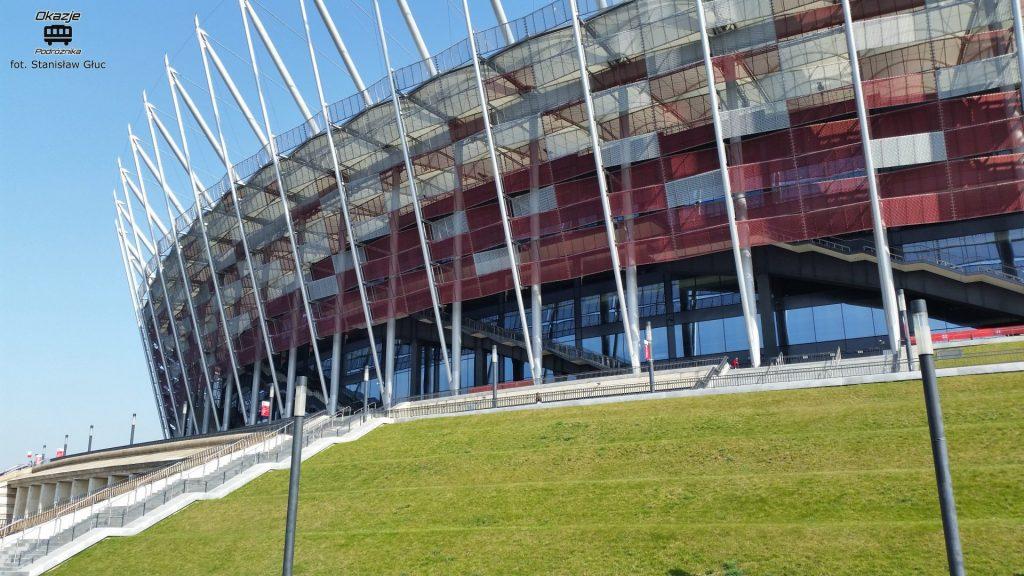 Idziemy dalej do kultowej Warszawy Powiśle. Jest to stacja kolejowa, gdzie kilku zapaleńców postanowiło reaktywować budynek, który niszczał.