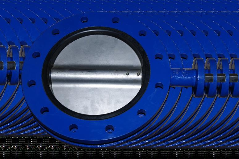 R SA 4496 PRZEPUSTNICA kłnierzwa BUTTERFLY VALVE fanged Затвор Фланцевый Na zdjęciu DN 300 Dane techniczne: Technical data: Технические параметры: Zabudwa wg PN-EN 558-1:2001.