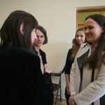 Przed przystąpieniem do sprzątania, wszyscy uczestnicy zostali odpowiednio wyposażeni w rękawiczki i worki. W akcji wzięli udział członkowie OSP oraz mieszkańcy Goraja.