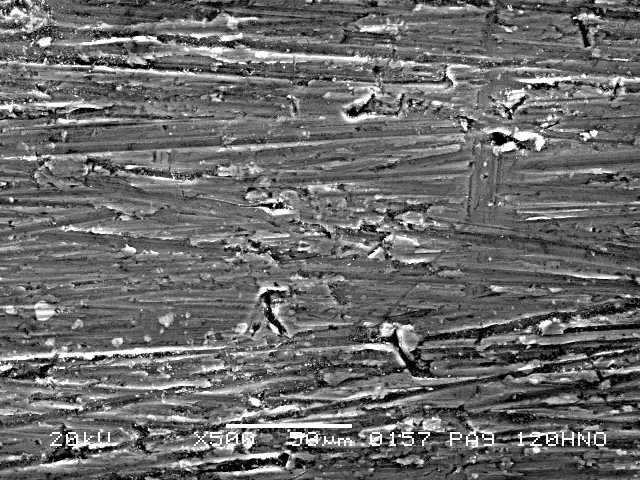 Rys. 9. Stop PA9 korodowany w HNO 3 przez 120 godz.; pow. 500x Fig. 9. PA9 alloy after corrosion in HNO 3 through 120 h; 500x Rys. 10.