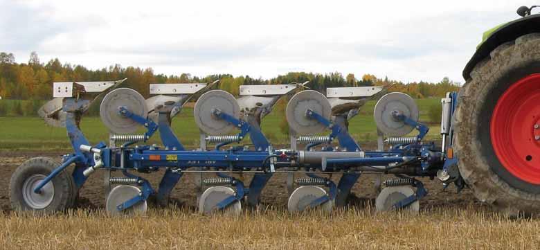 Zmniejsza to siły potrzebne do regulacji i zużycie łożysk. Hydrauliczna regulacja szerokości skiby być powiązana z hydrauliczną regulacją pierwszej skiby.