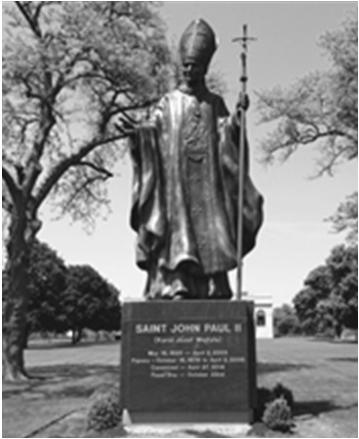 wraz z Nabożeństwem Majowym Tradycja obchodów Memorial Day - Dnia Pamięci Narodowej w Stanach Zjednoczonych Ameryki, zrodziła się tuż po wojnie secesyjnej (Civil War 1861-65), w której armia Unii,