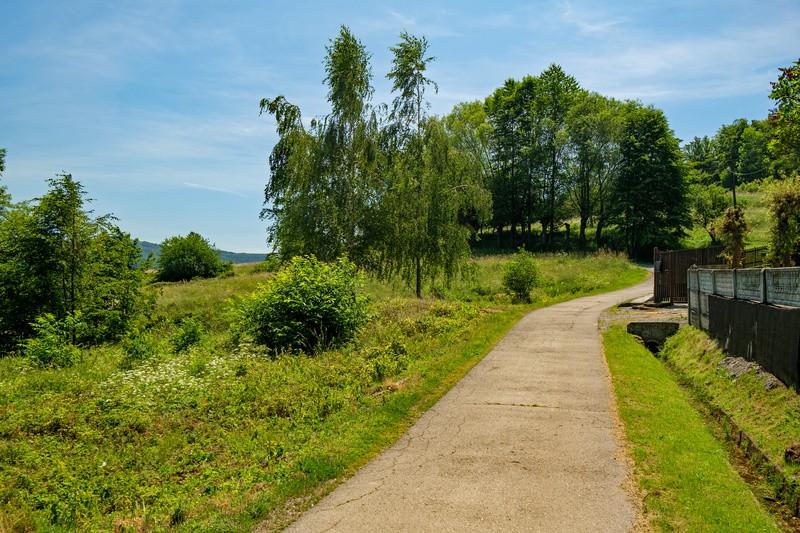 gminy, w tym Kobiernice, Bujaków, Kęty, aż po Andrychów, a w pogodne dni, przy dobrej widoczności również na dalsze