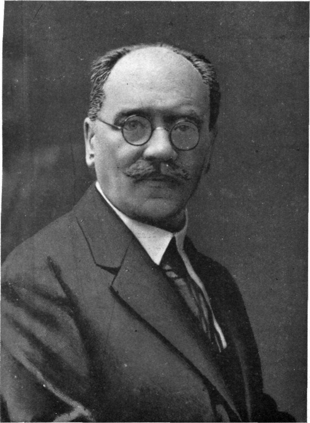 ALBUM PRAWNIKÓW POLSKICH 26. STANISŁAW KUTRZEBA Ur. 1876, doktorat praw Uniw. Jagiell. w 1898, profesor historji ustroju Polski Uniw. Jagiell. od 1908, sekretarz generalny Akademji Umiejętności od 1927.