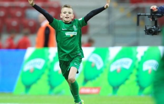 Zapisy Rozgrywki przeznaczone są dla szkół podstawowych, uczniowskich klubów sportowych oraz 16 Akademii Młodych Orłów.