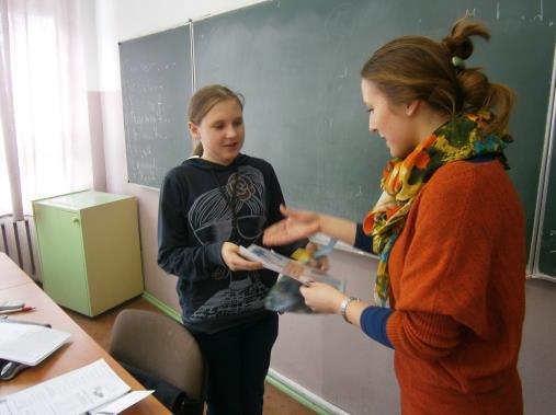 języka angielskiego, literatury angielskiej; zainteresowanie młodzieży różnymi aspektami życia Zjednoczonego