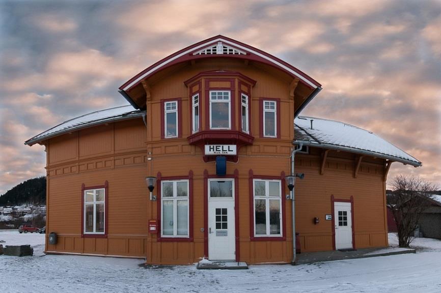 Dzień 10 /19.06 MO I RANA - TRONDHEIM [Przejazd 490 km] Przejazd w kierunku Trondheim. Droga biegnie wzdłuż potężnych dolin rzecznych. Tutejsza rzeka Namsen słynie z ogromnej ilości łososi.