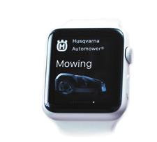 AUTOMOWER 420 Duża i mocna kosiarka automatyczna do pracy w większości ogrodów o powierzchni do 2200 m 2. Radzi sobie ze wszystkimi typowymi wyzwaniami takimi jak stromy teren, drzewa i krzewy.