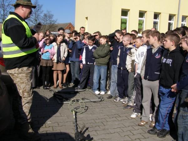 W inscenizacji zagrało dwóch aktorów, którzy przyjechali z Krakowa.
